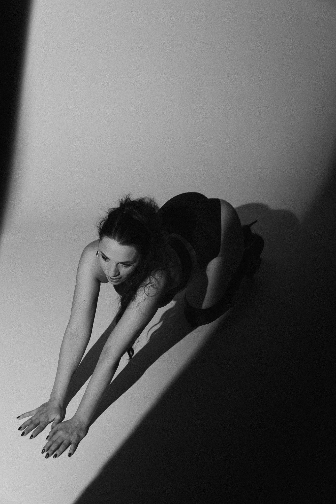 B&W