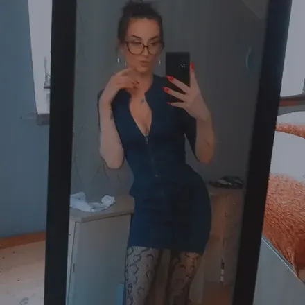 Niki. Triki